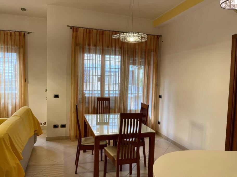 Delizioso E Silenzioso Appartamento A Roma エクステリア 写真