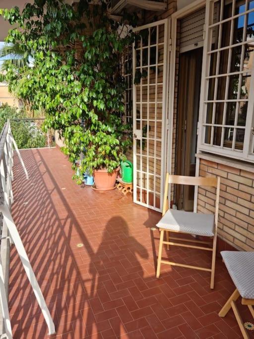 Delizioso E Silenzioso Appartamento A Roma エクステリア 写真